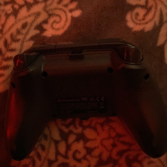 Amazon.com: Microsoft Xbox One Controller + Cable for  Very cool control for the Xbox gamers out there all you need to buy is a cord